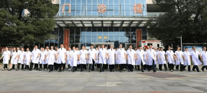 岳陽市一人民醫(yī)院門診樓